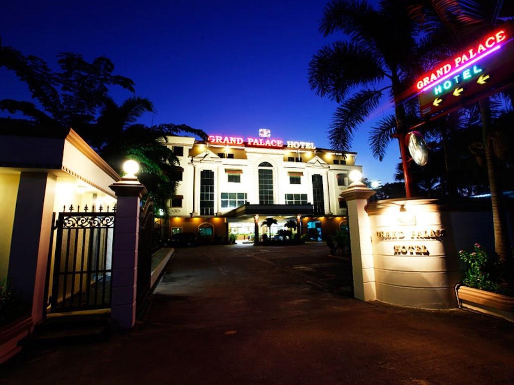 Grand Palace Hotel Rangoon Eksteriør billede
