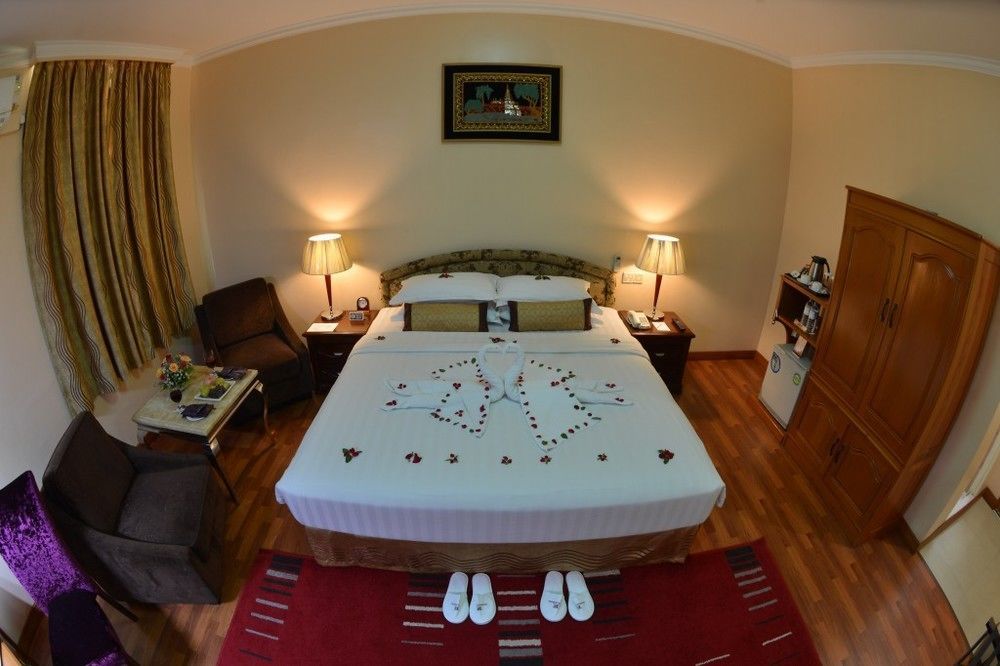 Grand Palace Hotel Rangoon Eksteriør billede