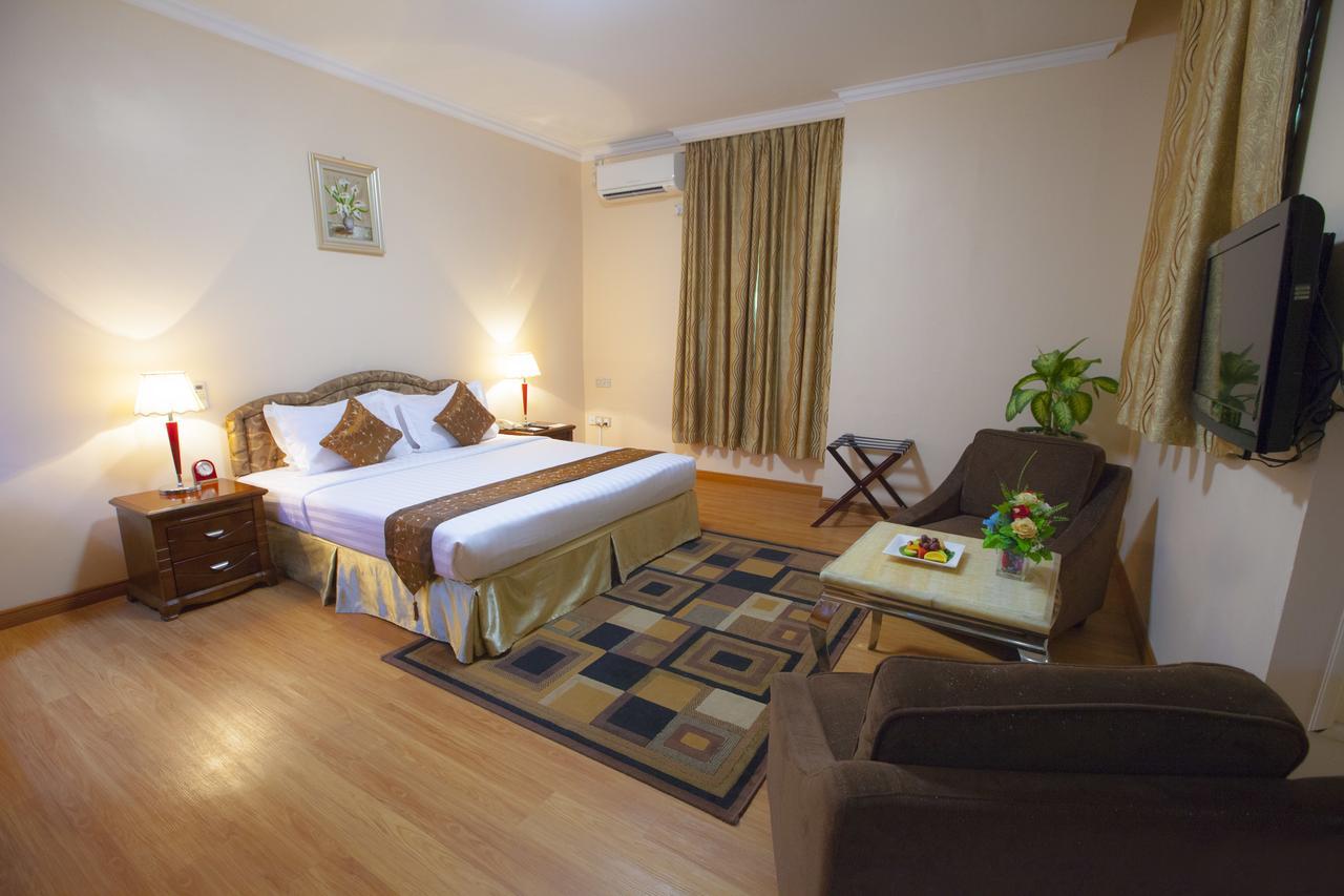 Grand Palace Hotel Rangoon Eksteriør billede