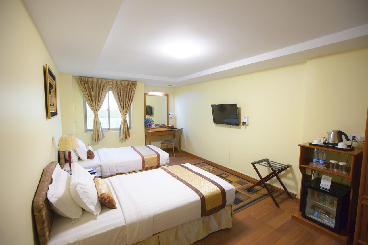 Grand Palace Hotel Rangoon Eksteriør billede