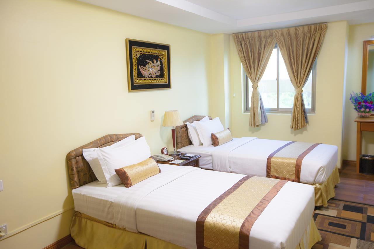 Grand Palace Hotel Rangoon Eksteriør billede